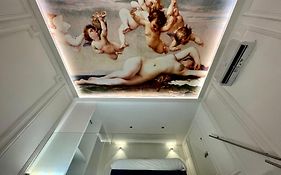 Top Luxury Suites